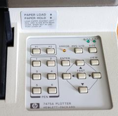 Close-up of HP 7475A keypad