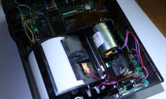 Close-up of the motor and the two shafts