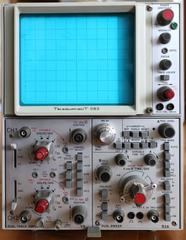 Telequipment D83 (front view)